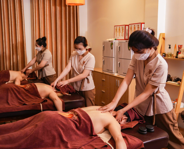 Massage Trị Liệu Cổ Vai Gáy Tại Chị Em Spa Tân Phú 